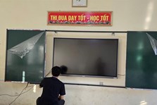 Lắp đặt và bàn giao màn hình tương tác và bảng trượt thông minh tại Hưng Yên